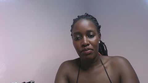 amber_cutie2 online show from 11/19/25, 11:49