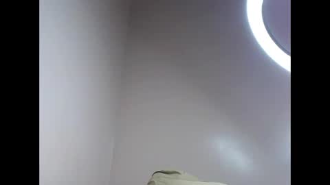 Snapshot of amber_cutie2 chatting on 05/26/26, 01:45 amber_cutie2 online show from 05/26/26, 01:45