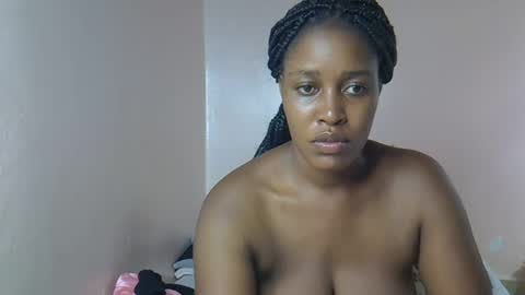 Snapshot of amber_cutie2 chatting on 06/25/26, 10:03 amber_cutie2 online show from 06/25/26, 10:03