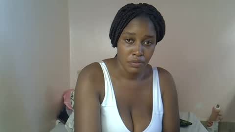 Snapshot of amber_cutie2 chatting on 06/28/26, 12:11 amber_cutie2 online show from 06/28/26, 12:11