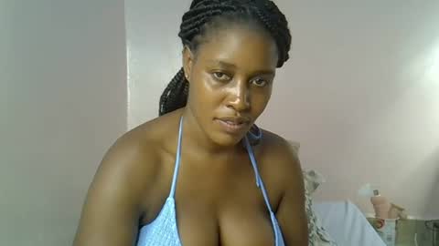 Snapshot of amber_cutie2 chatting on 06/30/26, 11:06 amber_cutie2 online show from 06/30/26, 11:06