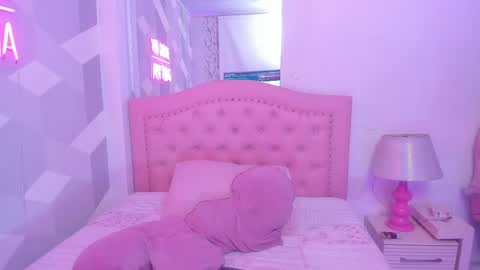 amber_harriis online show from 04/25/26, 01:52