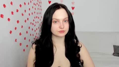 Snapshot of amber_kirby chatting on 03/05/26, 08:32 call me Amber online show from 03/05/26, 08:32