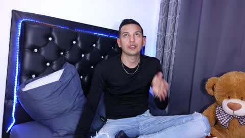 Snapshot of amber_max chatting on 02/06/26, 02:38 franyer antolinez online show from 02/06/26, 02:38