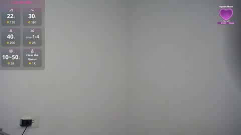 Snapshot of amber_miller22 chatting on 11/11/25, 08:09 amber miller22 online show from 11/11/25, 08:09