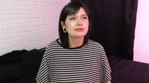 Snapshot of amber_rouss chatting on 01/05/25, 02:17 ROUSS online show from 01/05/25, 02:17