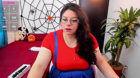 Snapshot of amber_sexy14 chatting on 10/17/25, 06:43 amber_sexy14 online show from 10/17/25, 06:43