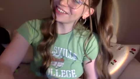 Amber 3 online show from 01/11/25, 01:32