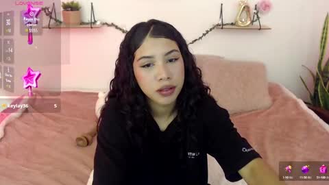 Snapshot of amberjeong chatting on 12/14/24, 12:11 Amber Jeong online show from 12/14/24, 12:11