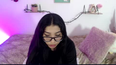 Snapshot of amberjeong chatting on 01/08/25, 02:46 Amber Jeong online show from 01/08/25, 02:46