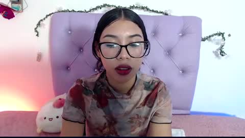 Snapshot of amberjeong chatting on 01/17/25, 01:15 Amber Jeong online show from 01/17/25, 01:15