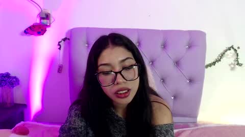 Snapshot of amberjeong chatting on 01/21/25, 03:15 Amber Jeong online show from 01/21/25, 03:15