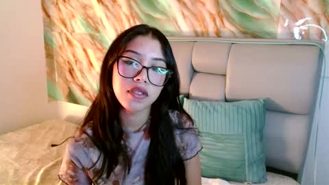 Snapshot of amberjeong chatting on 03/01/25, 02:37 Amber Jeong online show from 03/01/25, 02:37