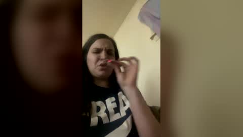 amberkni online show from 02/18/26, 06:31