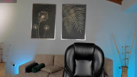 Amber  online show from 10/25/25, 02:52