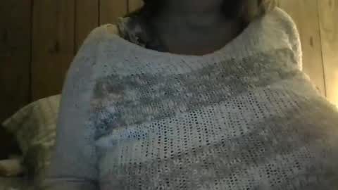 Snapshot of amberlixen chatting on 01/17/26, 02:38 amberlixen online show from 01/17/26, 02:38