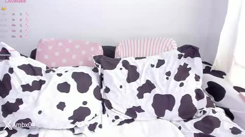 Amber online show from 02/10/25, 02:26