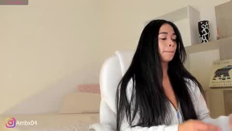 Amber online show from 11/06/25, 11:33