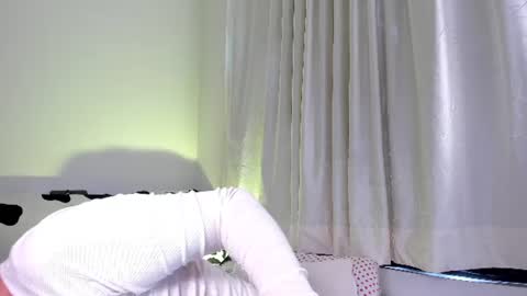Snapshot of ambermiller04 chatting on 06/27/26, 02:55 Amber online show from 06/27/26, 02:55