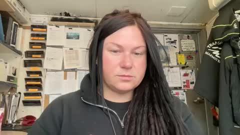 Snapshot of ambermoss7 chatting on 02/25/26, 09:24 ambermoss7 online show from 02/25/26, 09:24