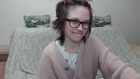 Snapshot of ambersimard chatting on 12/29/24, 06:56 Amber online show from 12/29/24, 06:56