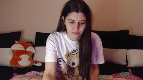 Snapshot of ambersweetiee chatting on 01/09/26, 06:53 Amber online show from 01/09/26, 06:53