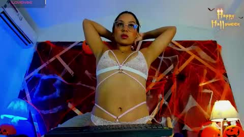 ambervegaa online show from 10/27/25, 11:03