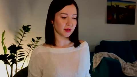 Snapshot of ambientmoon chatting on 01/14/26, 04:12 Moon inst 4mbientmoon online show from 01/14/26, 04:12