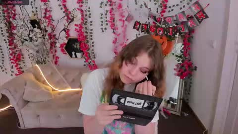 Snapshot of amechan chatting on 11/02/25, 01:46 Ame online show from 11/02/25, 01:46