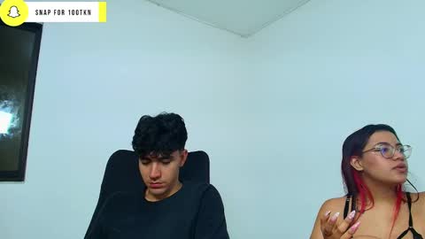 Snapshot of ameli_and_lucas chatting on 12/28/24, 06:49 Amelia Lucas online show from 12/28/24, 06:49