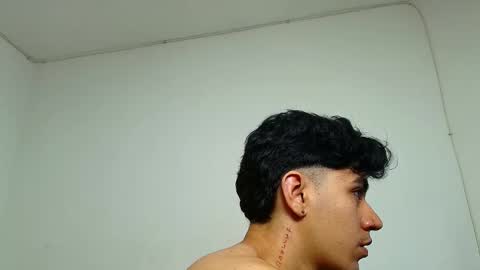 Amelia  Lucas online show from 01/21/25, 03:26