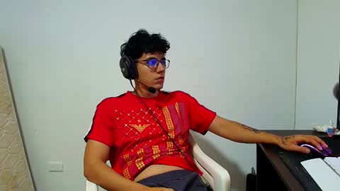 Amelia  Lucas online show from 01/28/25, 01:08