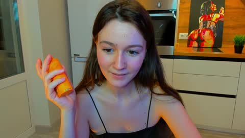 Snapshot of ameli_moon chatting on 12/10/24, 03:33 Eileen online show from 12/10/24, 03:33