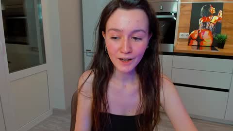 Snapshot of ameli_moon chatting on 01/08/25, 03:28 Eileen online show from 01/08/25, 03:28