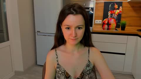 Snapshot of ameli_moon chatting on 01/27/25, 04:01 Eileen online show from 01/27/25, 04:01