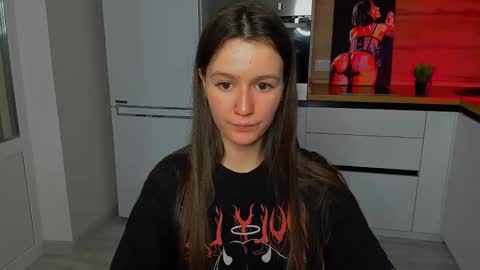 Snapshot of ameli_moon chatting on 02/12/25, 04:44 Eileen online show from 02/12/25, 04:44