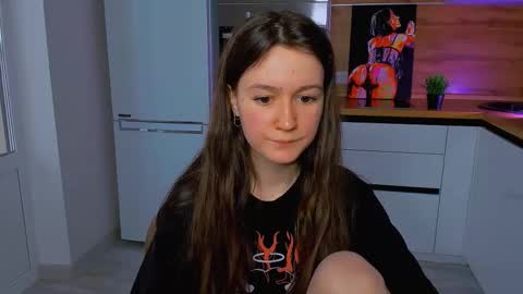 Snapshot of ameli_moon chatting on 02/18/25, 01:44 Eileen online show from 02/18/25, 01:44