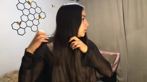 Snapshot of amelia___hall chatting on 11/13/25, 12:15 Amelia online show from 11/13/25, 12:15