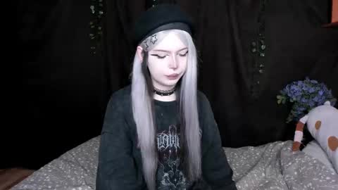 Amelia online show from 12/03/25, 08:12