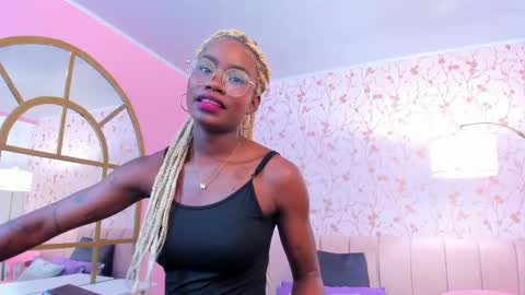 Amelia Adams online show from 10/13/25, 06:19