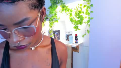 Snapshot of amelia_adms chatting on 06/30/26, 12:06 Amelia Adams online show from 06/30/26, 12:06