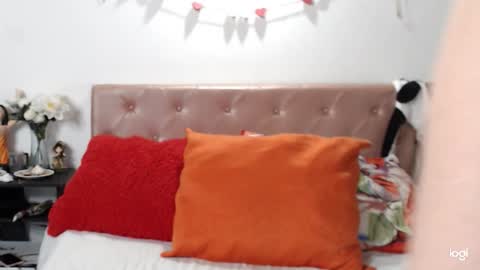 Snapshot of amelia_bella chatting on 02/12/26, 11:00 amelia online show from 02/12/26, 11:00