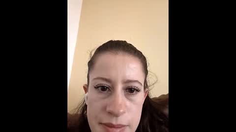 Snapshot of amelia_bella chatting on 04/02/26, 08:39 amelia online show from 04/02/26, 08:39