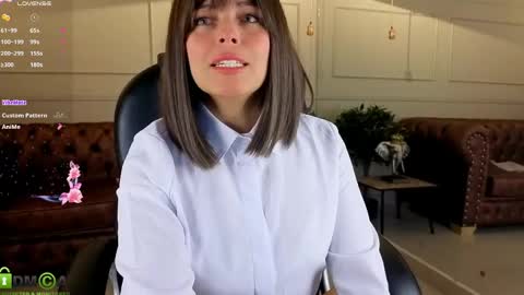 Snapshot of amelia_chillvibes chatting on 05/18/26, 12:11 AMELIA online show from 05/18/26, 12:11
