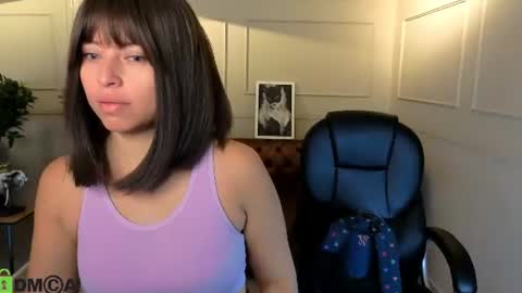 Snapshot of amelia_chillvibes chatting on 07/25/26, 12:03 AMELIA online show from 07/25/26, 12:03