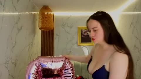 amelia_cooper_s online show from 06/04/26, 08:04