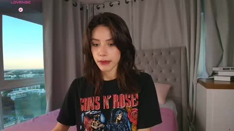 amelia_mee online show from 06/06/26, 07:51