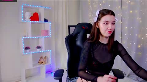 Anna online show from 03/11/25, 03:05