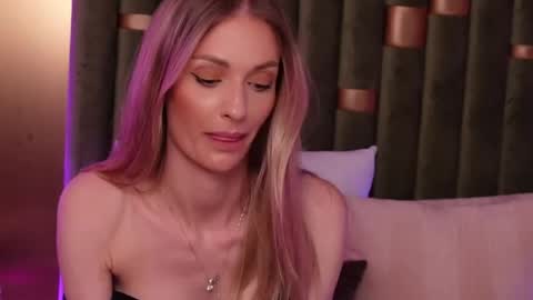 Amelia online show from 05/10/26, 07:30