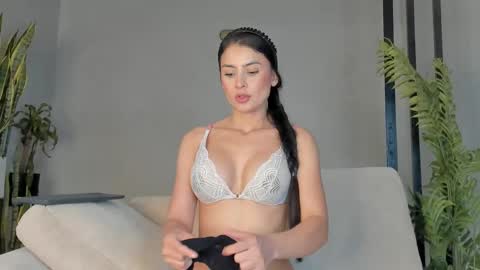 Ameliajones online show from 06/04/26, 02:39